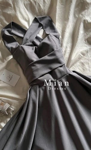 فستان لانا رصاصي