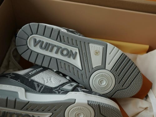 ‏ Trainer للجنسين