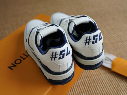 Trainer 24 Lv للجنسين