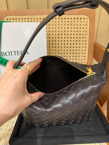 Wallace بوتيقا