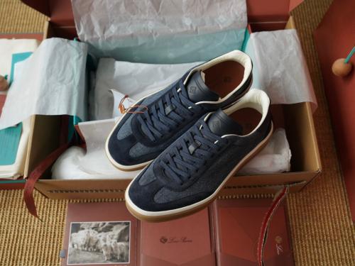 لوروبيانا Tennis walk