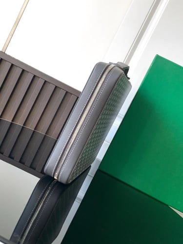 حقيبة لابتوب قويارد