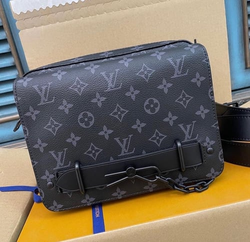Lv STEAMER MESSENGER