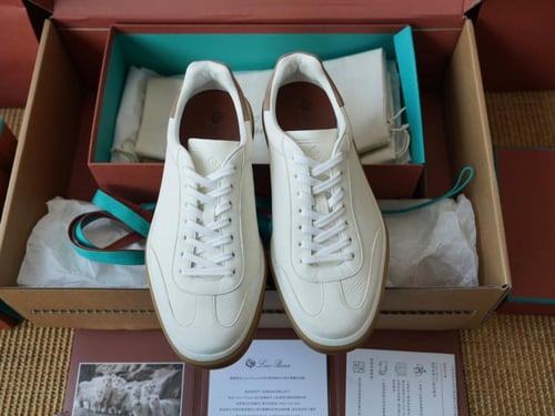 لوروبيانا Tennis walk