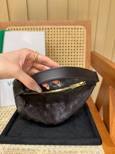 Wallace بوتيقا