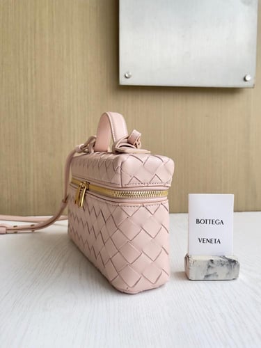 Bang Bang Vanity بوتيغا