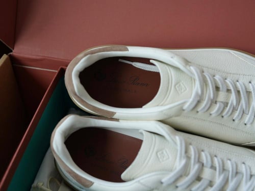 لوروبيانا Tennis walk