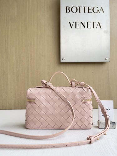 Bang Bang Vanity بوتيغا