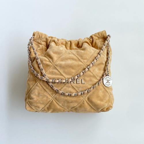 Chanel 22