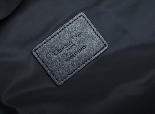 شنطة ظهر ديور