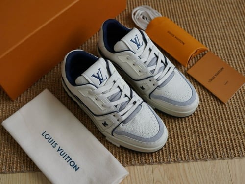 Trainer 24 Lv للجنسين