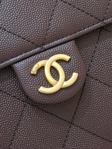 شانيل hobo بني داكن