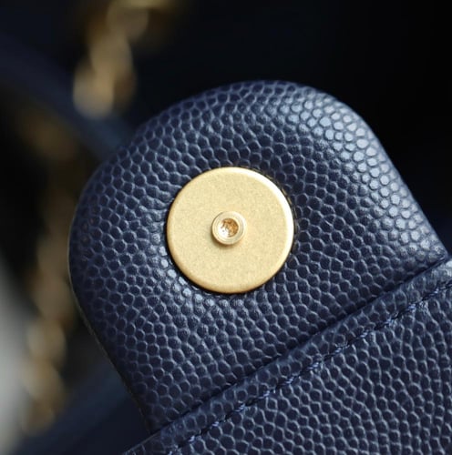 شانيل hobo كحلي