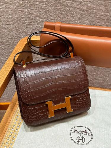 Constance 24
