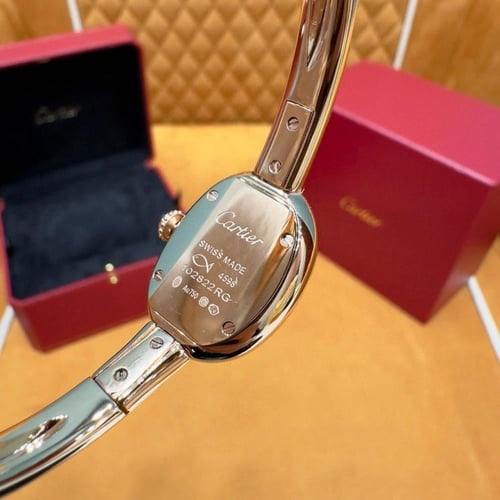 ساعة Baignoire miniروز قولد