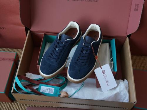 لوروبيانا Tennis walk