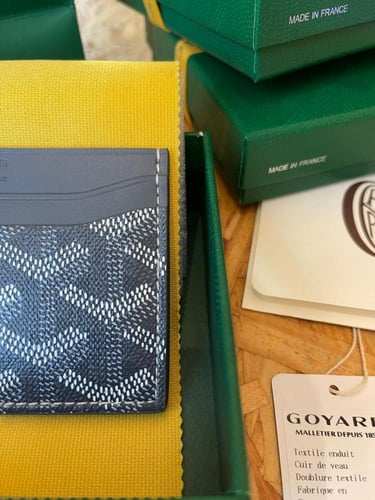 Cardholder قويارد