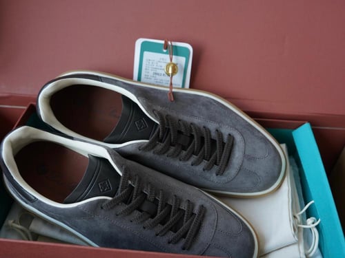 لوروبيانا Tennis walk