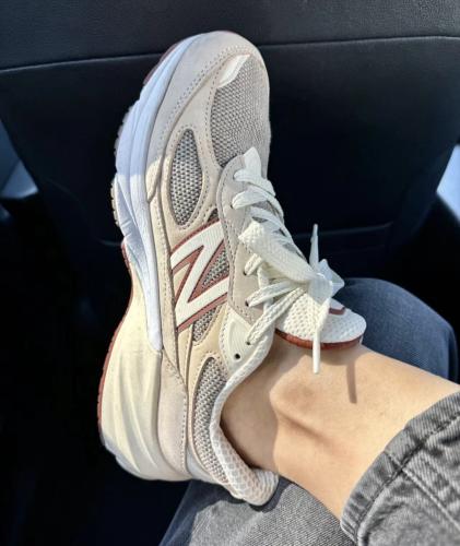 لوربيانا x نيو بالانس