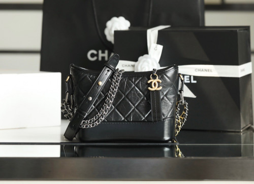 شانيل Gabrielle hobo bag