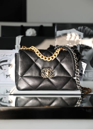 19FLAP BAG شانيل