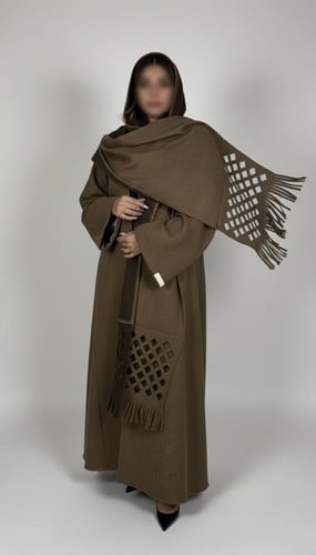 جوخ مع اسكارف خارجي قص ليزر