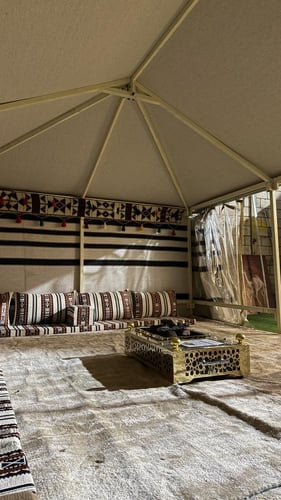 بيت شعر ثابت