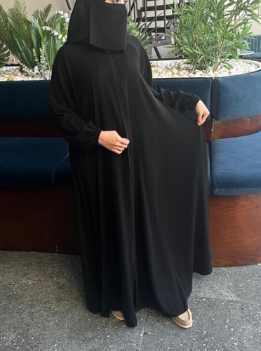 عباية كلوش سحاب وأكمام مطاط