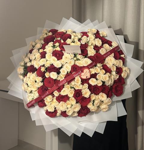 باقة 100 غصن (عملاق جداً )