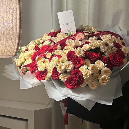 باقة 100 غصن (عملاق جداً )