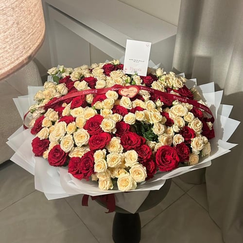 باقة 100 غصن (عملاق جداً )