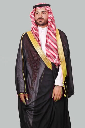 بشت ملكي اسود