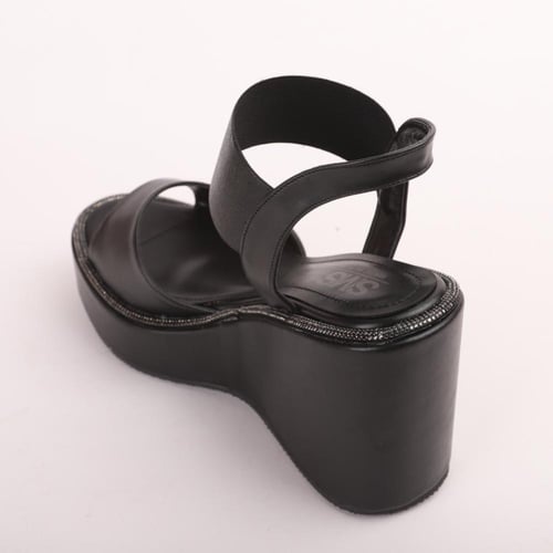 فيرونيكا بيرد