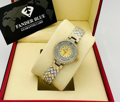 ساعة ماركة فندربلو بتصميم جذاب