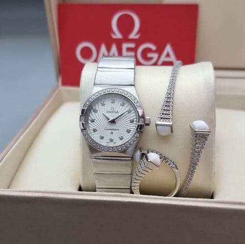 طقم اوميغا نسائي