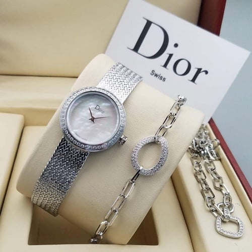 طقم ديور نسائي