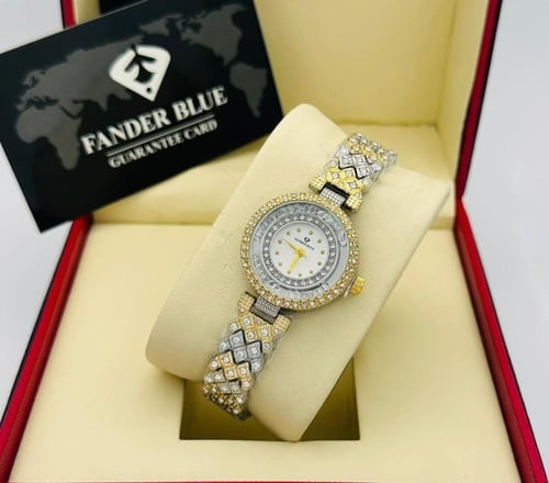 ساعة ماركة فندربلو بتصميم جذاب