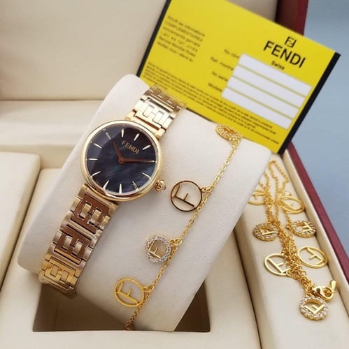 طقم فندي نسائي