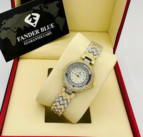 ساعة ماركة فندربلو بتصميم جذاب