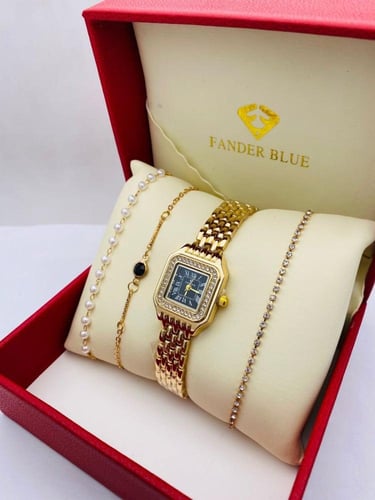 طقم نسائي ماركة فندربلو