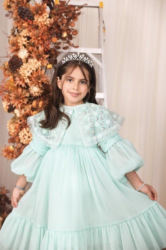 فستان اخضر بياقه شك يدوي