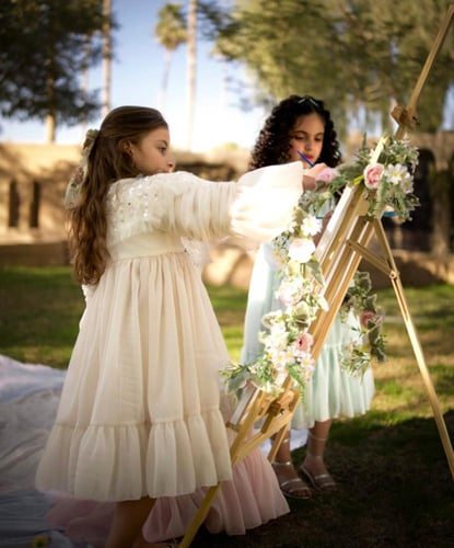 فستان بيج بياقه شك يدوي