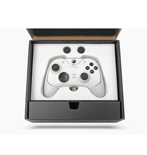 يد تحكم ريزر (مستخدم) لون ابيض Razer Wolverine V2...