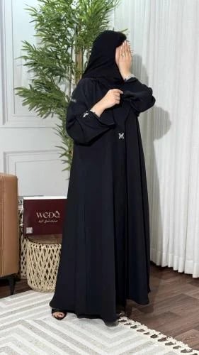 Women's black abaya with ceramic embroidery and an attractive design