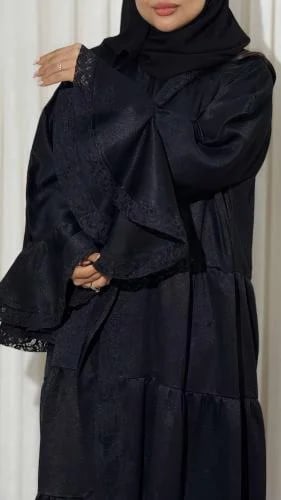 Black women's abaya, broken style, Jakar model, with an elegant design