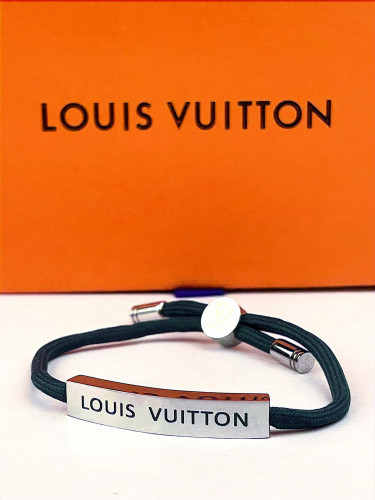 سوار لويس فيتون زيتي