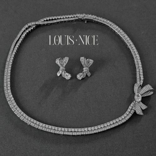 طقم شوكر زركون فضي