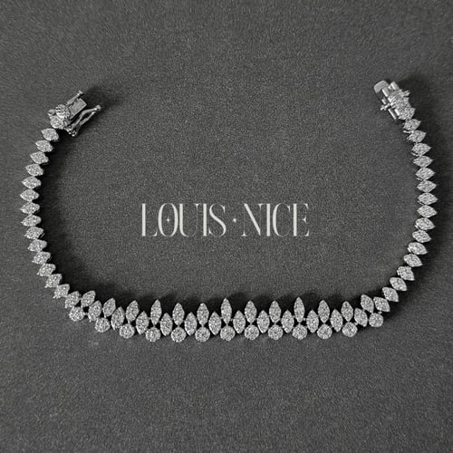 طقم لؤلؤ زركون فضي بدقة الألماس