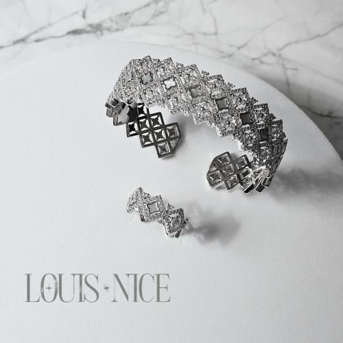 اسوارة مع خاتم زركون