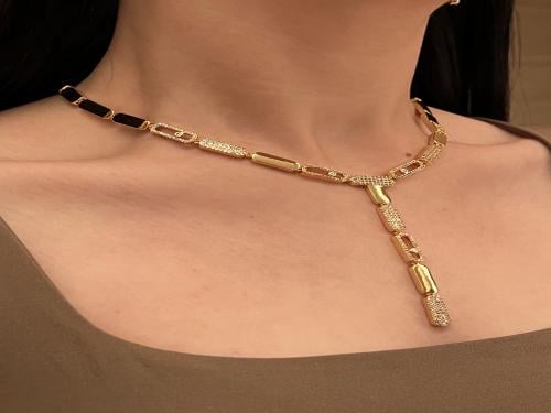 طقم سلسال مع الحلق